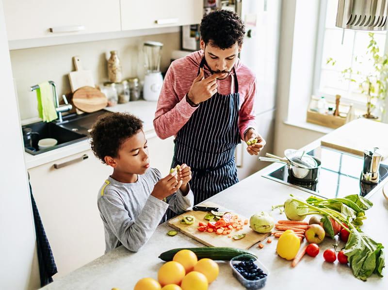 Dad and son cookingd